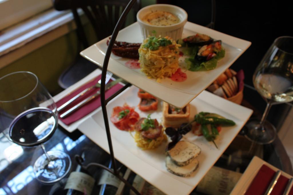 G&b - And Wines Albergue