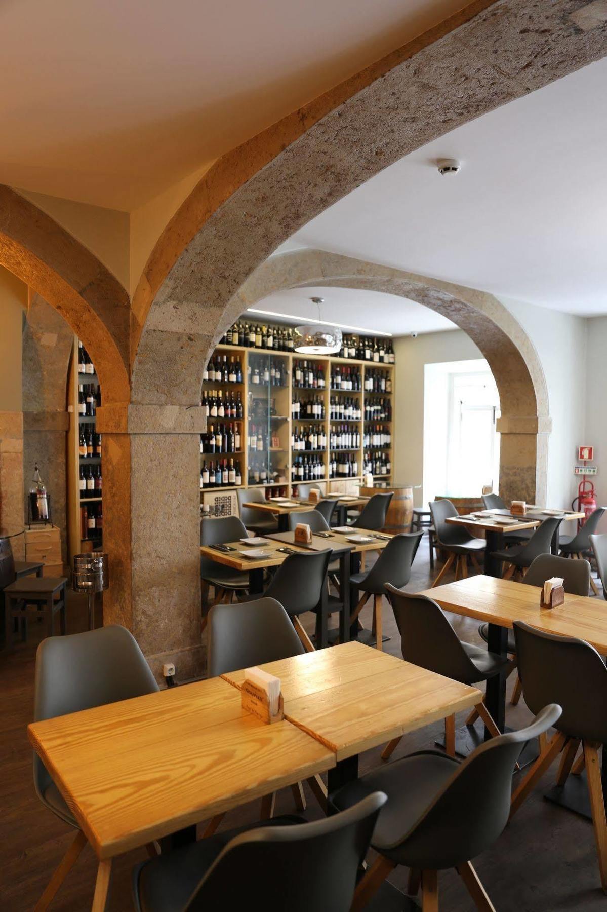 G&b - And Wines Lisboa