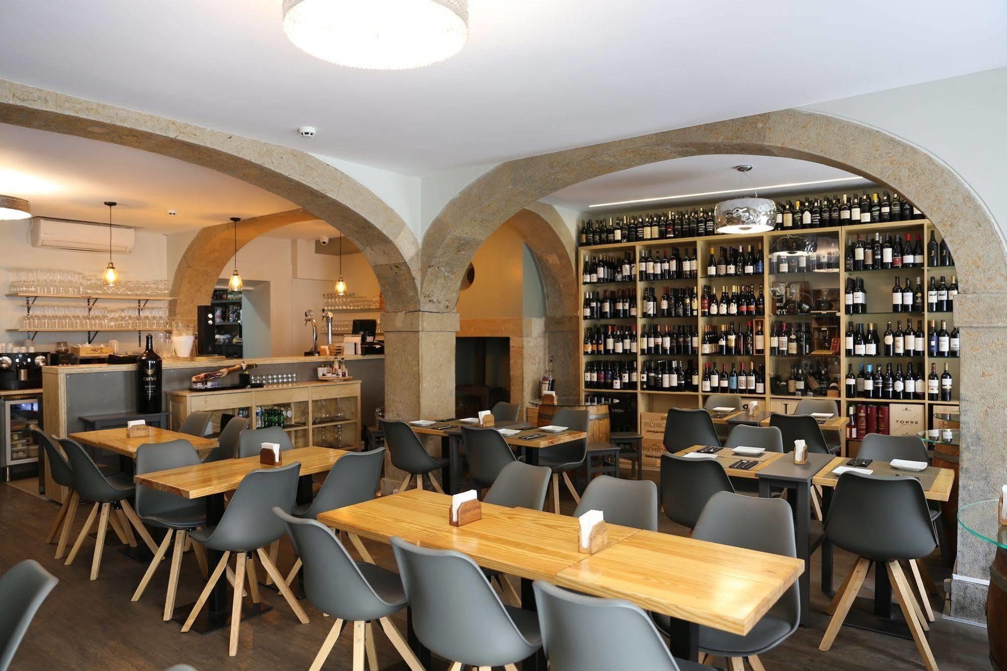 G&b - And Wines Albergue